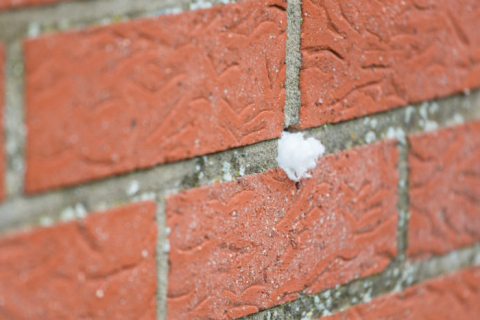 na-isoleren spouwmuur met glaswol isolatie