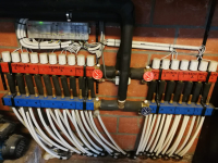 Garage / technische ruimte (sturing vloerverwarming circuits)